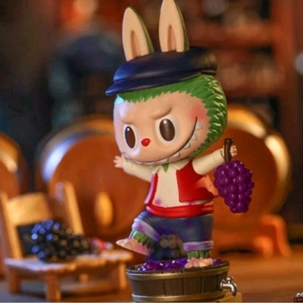 POP MART AUTHENTIC Labubu The Monsters Fruits Series Figure [ Grape ]